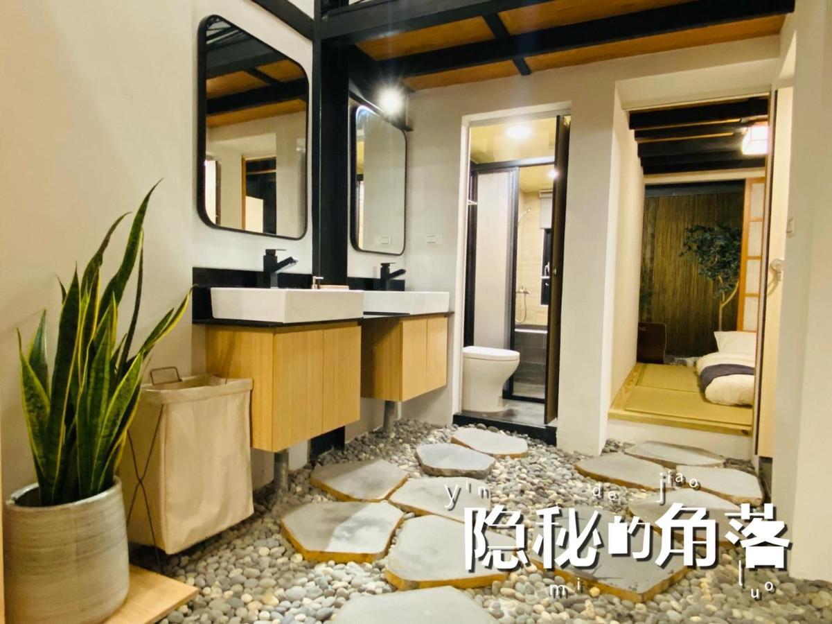 捉鳳凰 台南百年老宅包棟導覽民宿系列catchphoenix Centennial Guesthouse Exterior foto